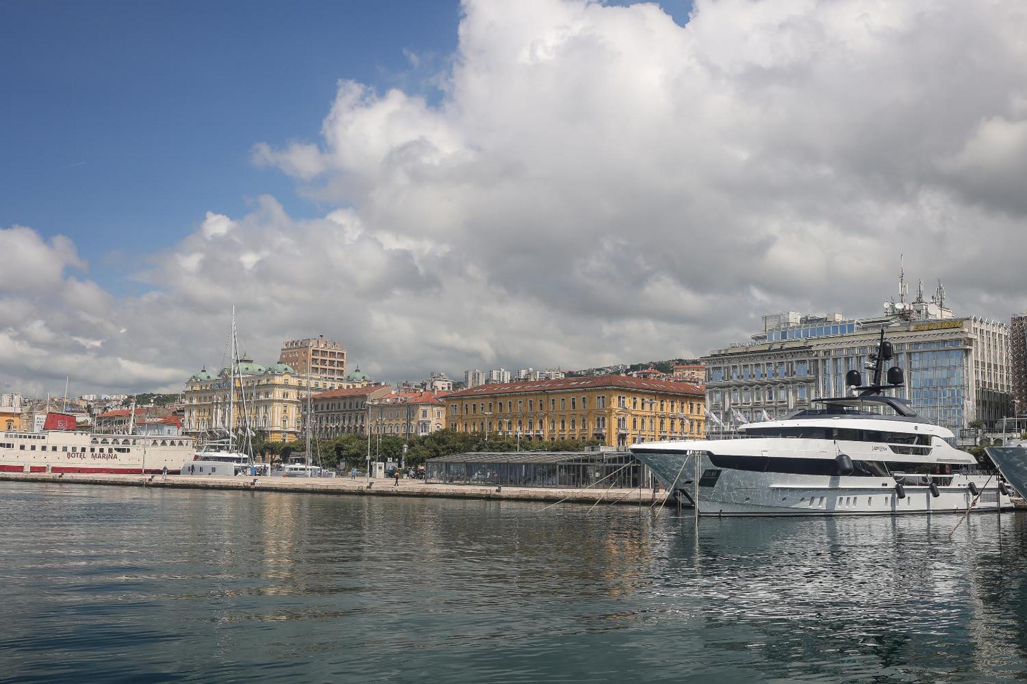 Residence Inn Rijeka Extérieur photo